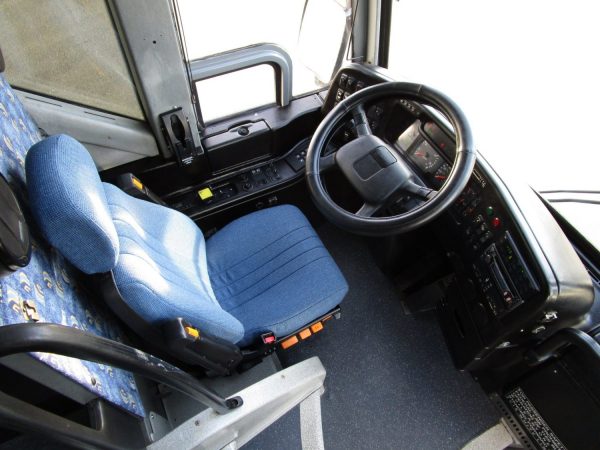 2004 Prevost H3-45 Lift Equipped Highway Coach C14850 - Image 11