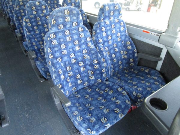 2004 Prevost H3-45 Lift Equipped Highway Coach C14850 - Image 8