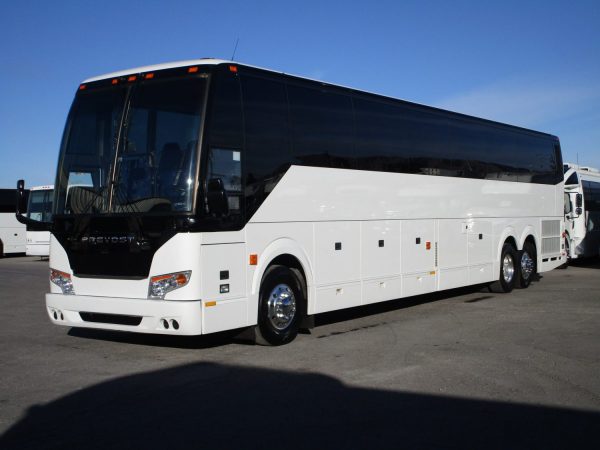 2018 Prevost H3-45 Luxury Highway Coach C13922 - Image 3