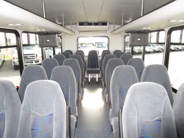 2015 Starcraft Allstar Shuttle Bus Front Aisle