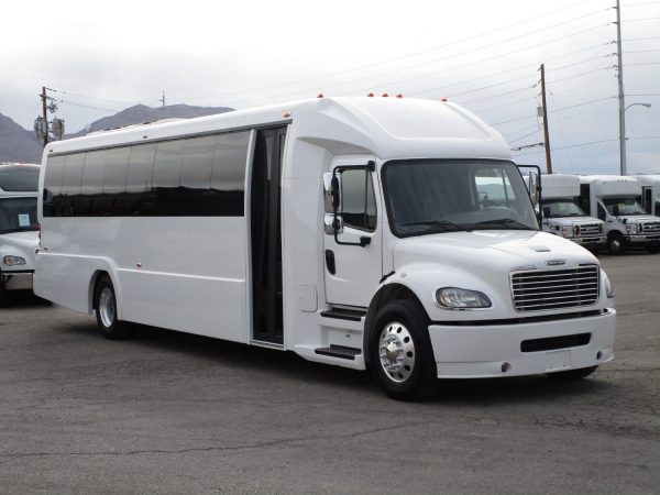 2018 Executive Coach Builders Luxury Shuttle Bus Passenger Front