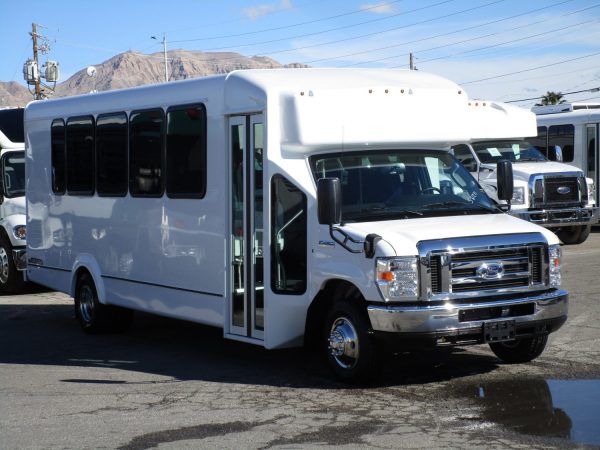 2019 ElDorado Advantage Shuttle Bus Drivers Front