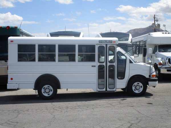2006 Collins Bus Bantam Daycare Bus B53147 - Image 4