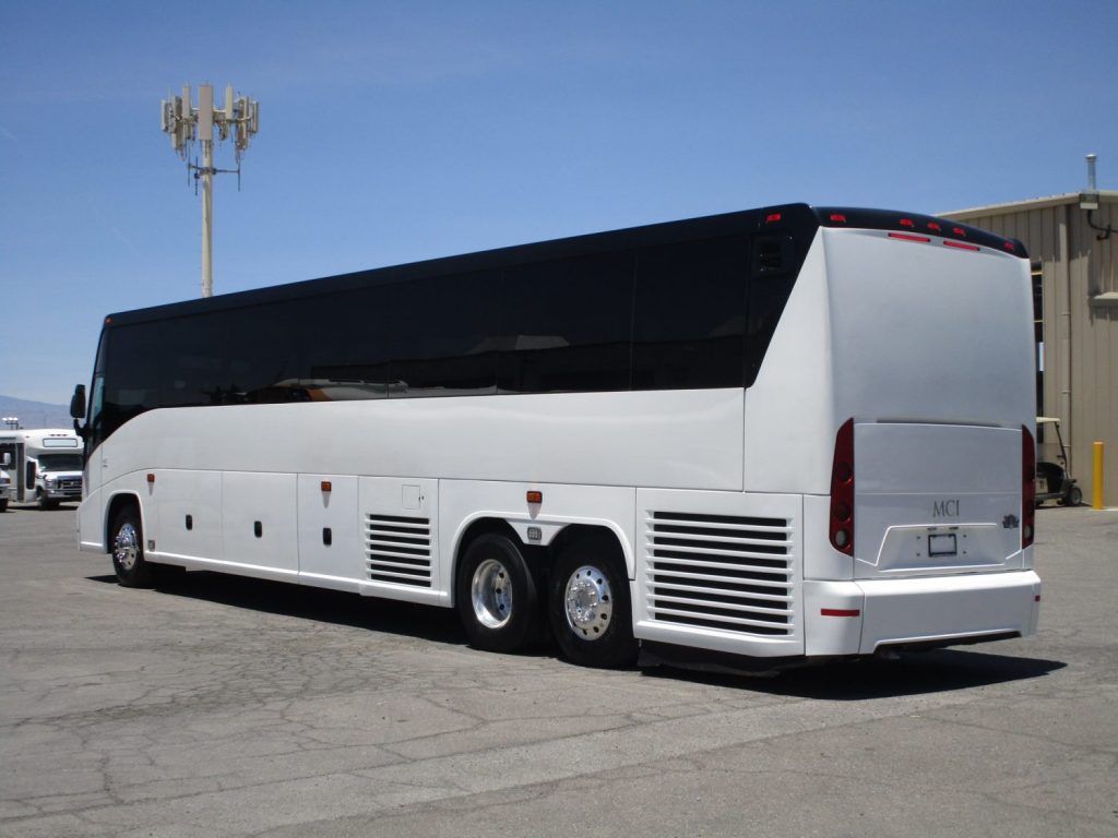 2015 MCI J4500 Highway Coach C67021 - Las Vegas Bus Sales