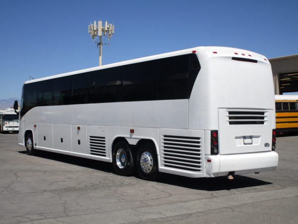 2007 MCI J4500 Lift Equipped Highway Coach C63904 - Image 5