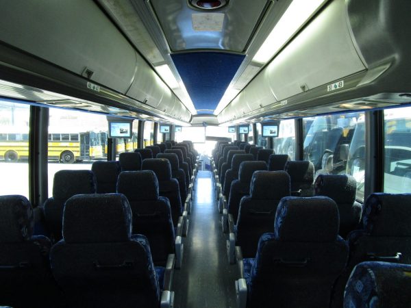 2007 MCI J4500 Lift Equipped Highway Coach C63904 - Image 10