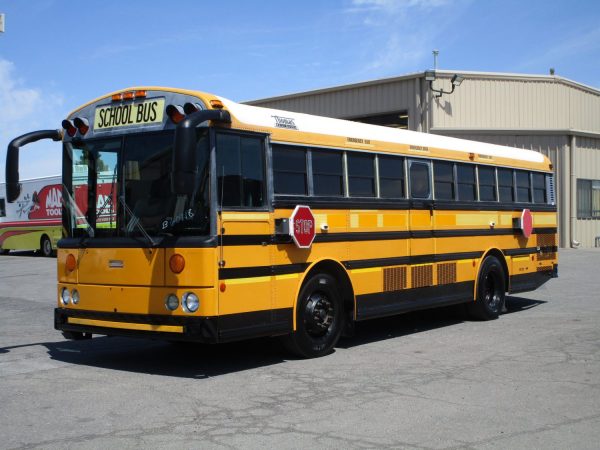 2005 Thomas Saf-T-Liner HDX Lift Equipped School Bus B60718 - Image 3