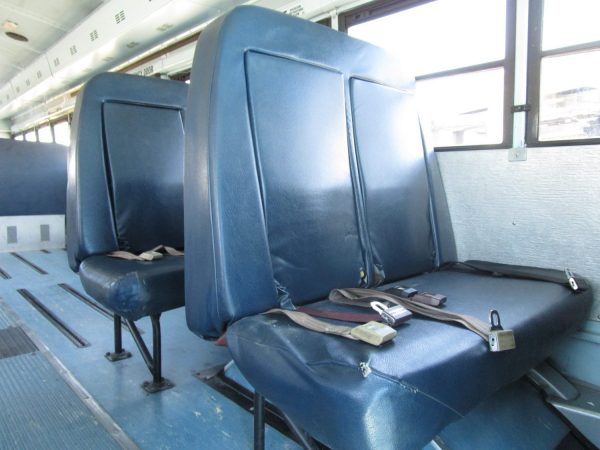 2005 Thomas Saf-T-Liner HDX Lift Equipped School Bus B60719 - Image 8