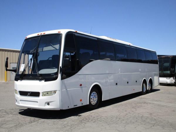 2011 Volvo 9700 Highway Coach C42237 - Image 3