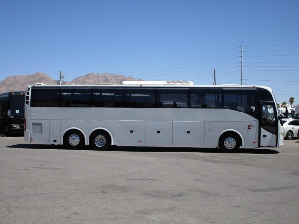 2011 Volvo 9700 Highway Coach C42237 - Image 4