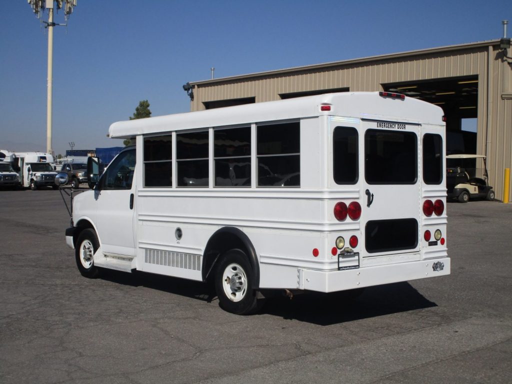 2008 Collins Bantam Daycare Bus B06761