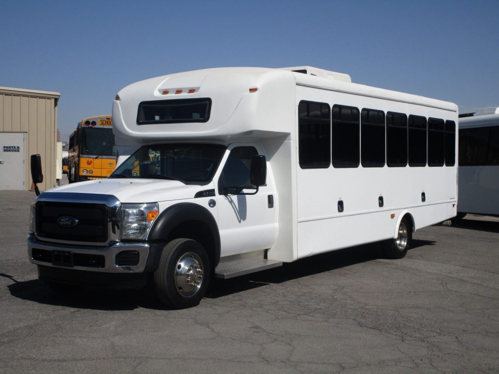 2016 F550 Starcraft XL 30 Passenger Bus with RESTROOM S75262 Las Vegas Bus Sales