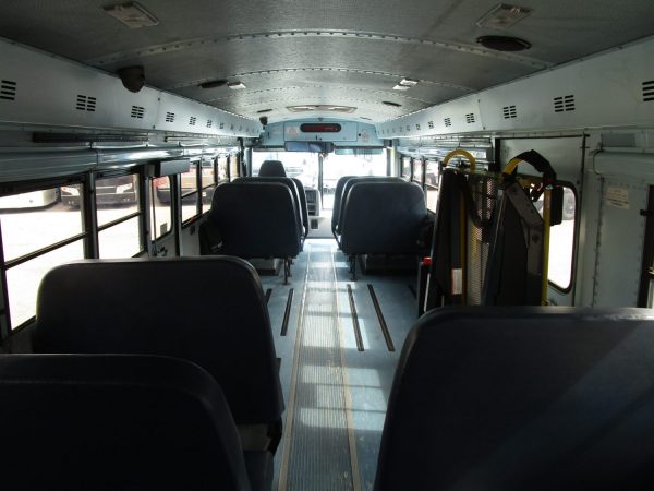 2006 Thomas Saf-T-Liner HDX Lift Equipped School Bus B74954 - Image 10