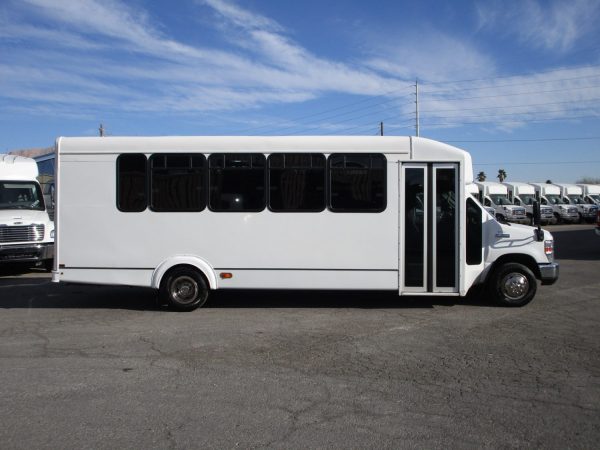 2017 Goshen Impulse Shuttle Bus Sales S26500 - Image 4