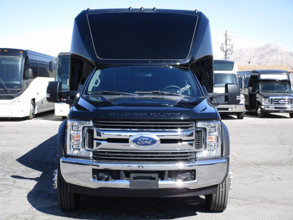 2018 Grech Motors GM33 Executive Style Shuttle Bus S29205 - Las Vegas ...