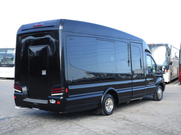 2016 Turtle Top VT3 Luxury Shuttle Bus S54713 - Image 7