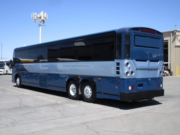 2016 MCI D4505 Lift Equipped Highway Coach C14020 - Image 5