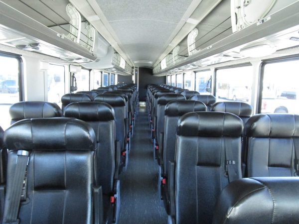 2016 MCI D4505 Lift Equipped Highway Coach C14034 - Image 9