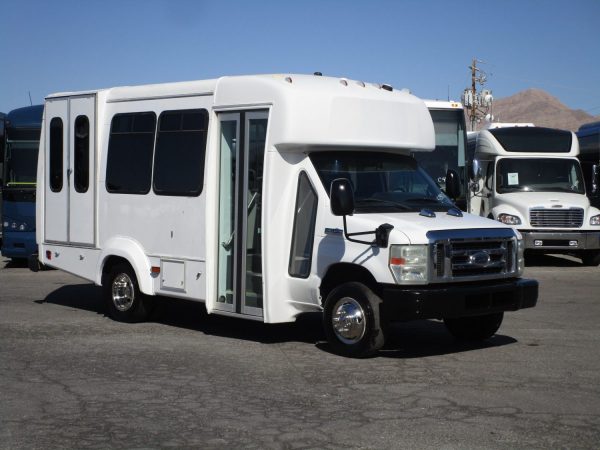 2012 Elkhart Coach ECII Lift Equipped Shuttle S29117