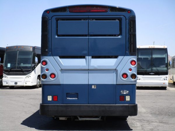 2016 MCI D4505 Lift Equipped Highway Coach C14034 - Image 6