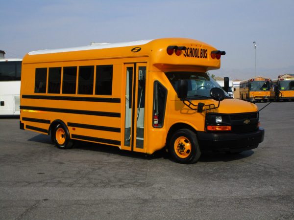 2015 Chevy Starcraft Quest School Bus B38032