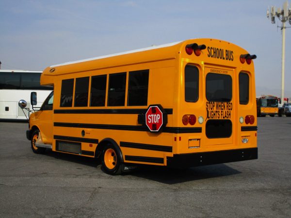 2015 Chevy Starcraft Quest School Bus B38032 - Image 5