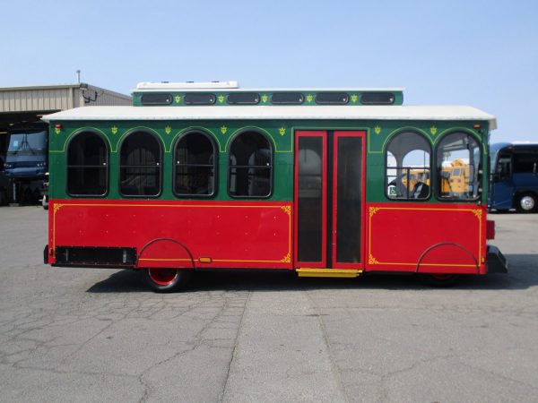 2013 Hometown Trolley The Carriage S12751 - Image 4