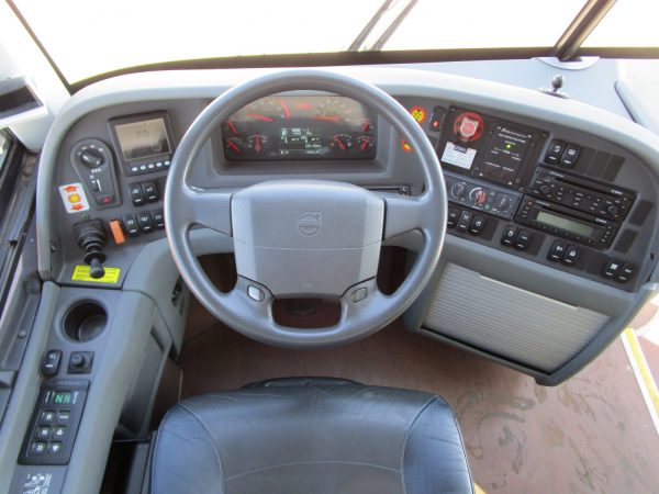 2016 Volvo 9700 Luxury Highway Coach C75956 - Image 11