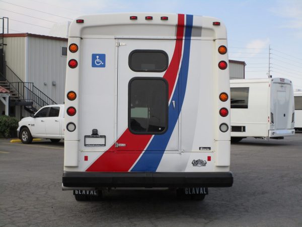 2011 Glaval Lift Equipped Shuttle S79604 - Image 6