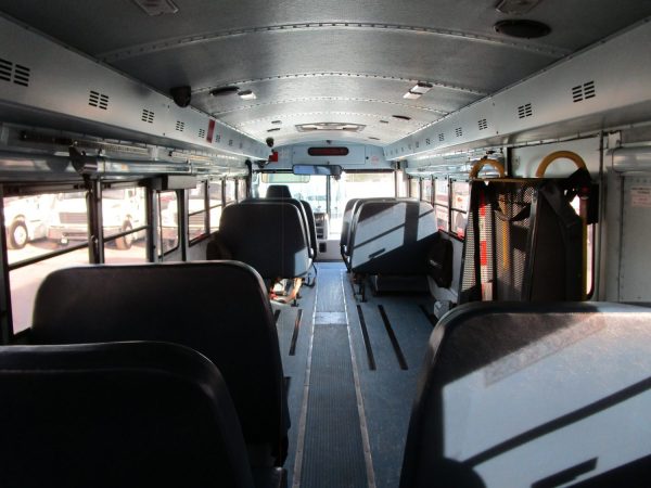 2006 Thomas Saf-T-Liner HDX Lift Equipped School Bus B76588 - Image 10