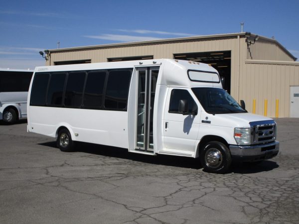 2011 Federal Spirit 27 Shuttle Bus S22746