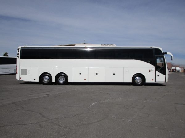 2014 Volvo 9700 Luxury Highway Coach C64937 - Image 4