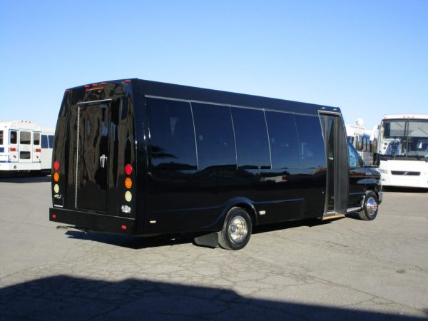 2011 Federal Spirit 27 Shuttle Bus S56074 - Image 7