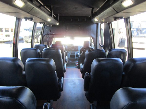 2011 Federal Spirit 27 Shuttle Bus S56074 - Image 10