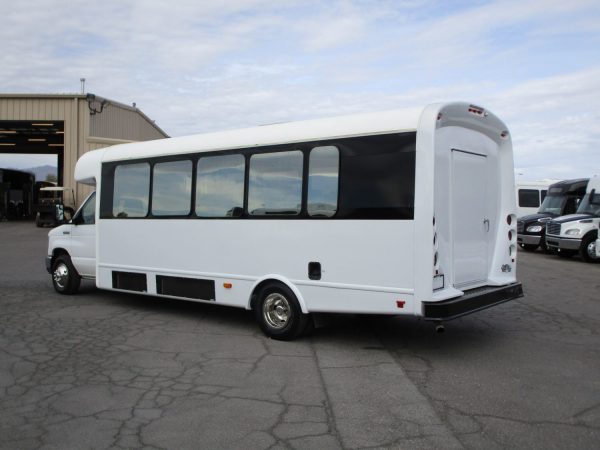 2016 Starcraft Allstar Shuttle Bus S19865 - Image 5