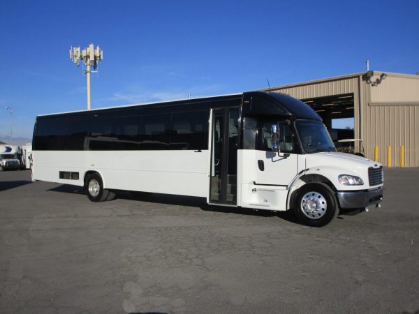 2017 Ameritrans 425 M2 Vista Luxury Shuttle Bus SX0541