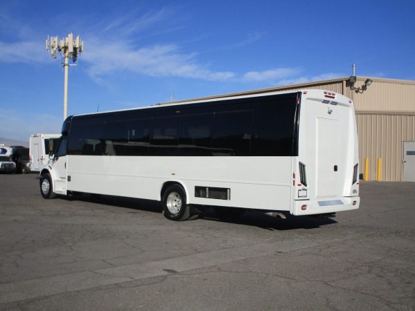 2017 Ameritrans 425 M2 Vista Luxury Shuttle Bus SX0541 - Image 5