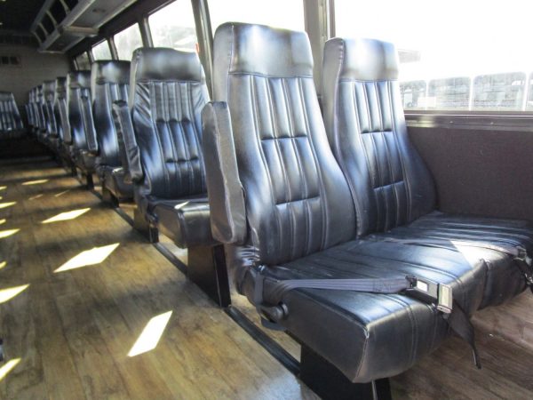 2017 Ameritrans 425 M2 Vista Luxury Shuttle Bus SX0541 - Image 8