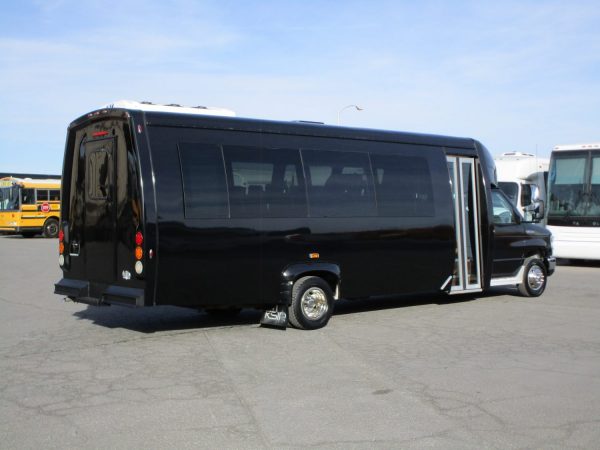 2017 KSIR 290RL Shuttle Bus S62960 - Image 7