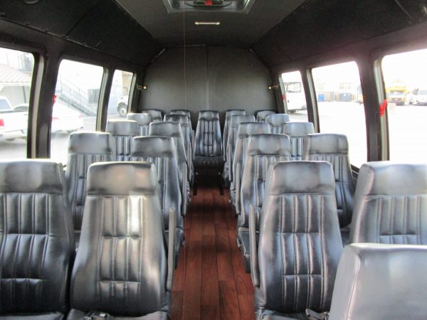 2017 KSIR 290RL Shuttle Bus S62960 - Image 9