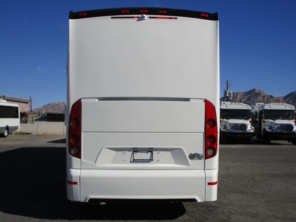 2018 MCI J4500 Lift Equipped Highway Coach C68708 - Image 6