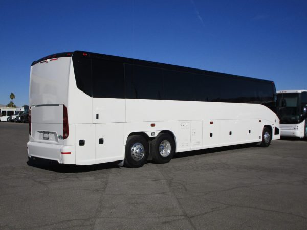 2018 MCI J4500 Lift Equipped Highway Coach C68708 - Image 7