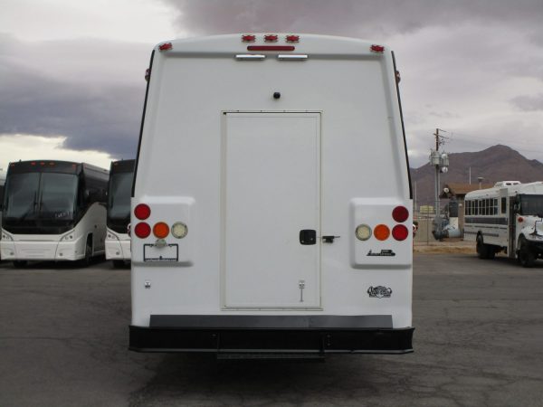 2016 Ameritrans Shuttle Bus SC3270 - Image 6