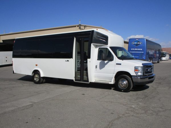 2016 Ameritrans 285 Executive Shuttle S26608