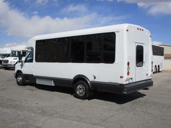 2013 ElDorado Aerotech Shuttle Bus S12694 - Image 5