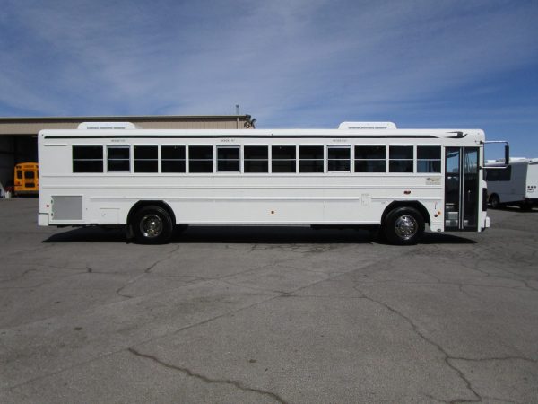 2011 Blue Bird All American Commercial Bus B78014 - Image 4