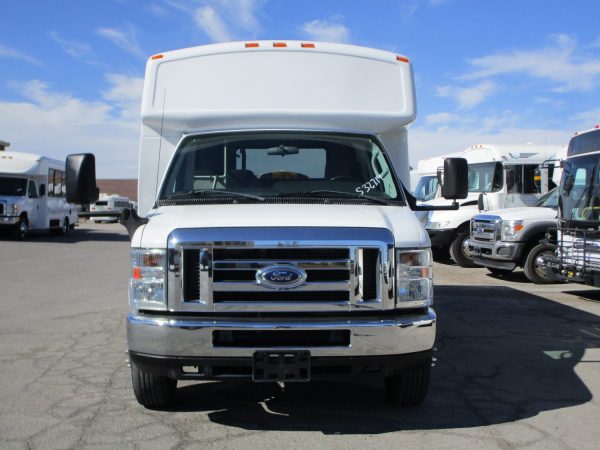 2013 Champion Lift Equipped Bus S32719 - Image 2