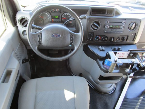 2013 Champion Lift Equipped Bus S32719 - Image 11