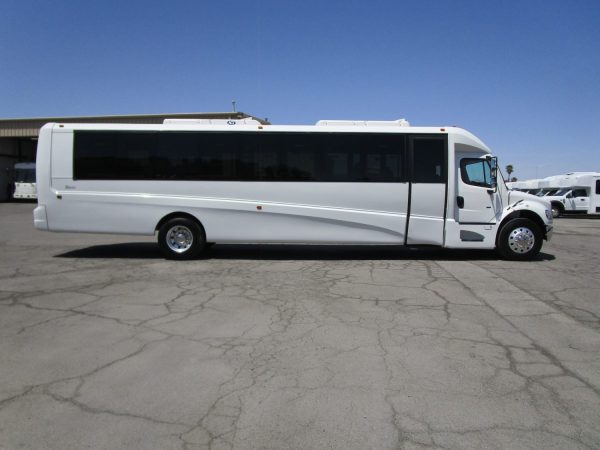 2017 Grech Motors GM40 Executive Style Shuttle Bus SN8601 - Image 4