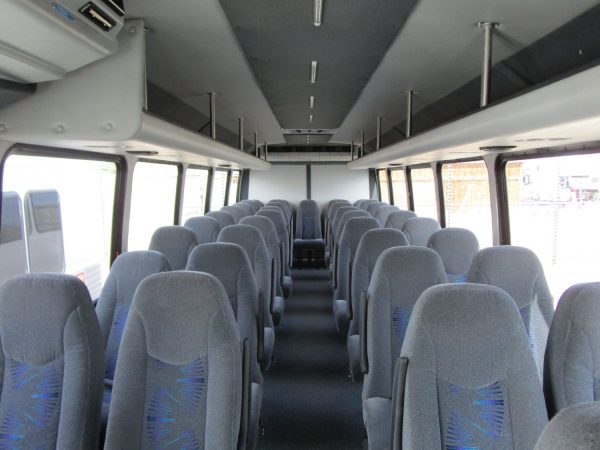 2015 Starcraft XLT Shuttle Bus S99018 - Image 9